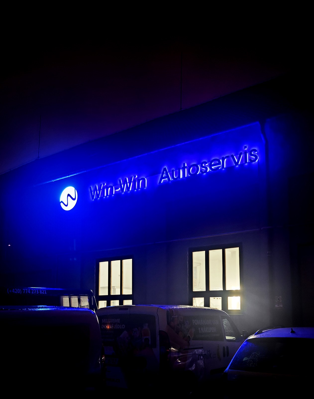 3D písmena Win-Win Autoservis